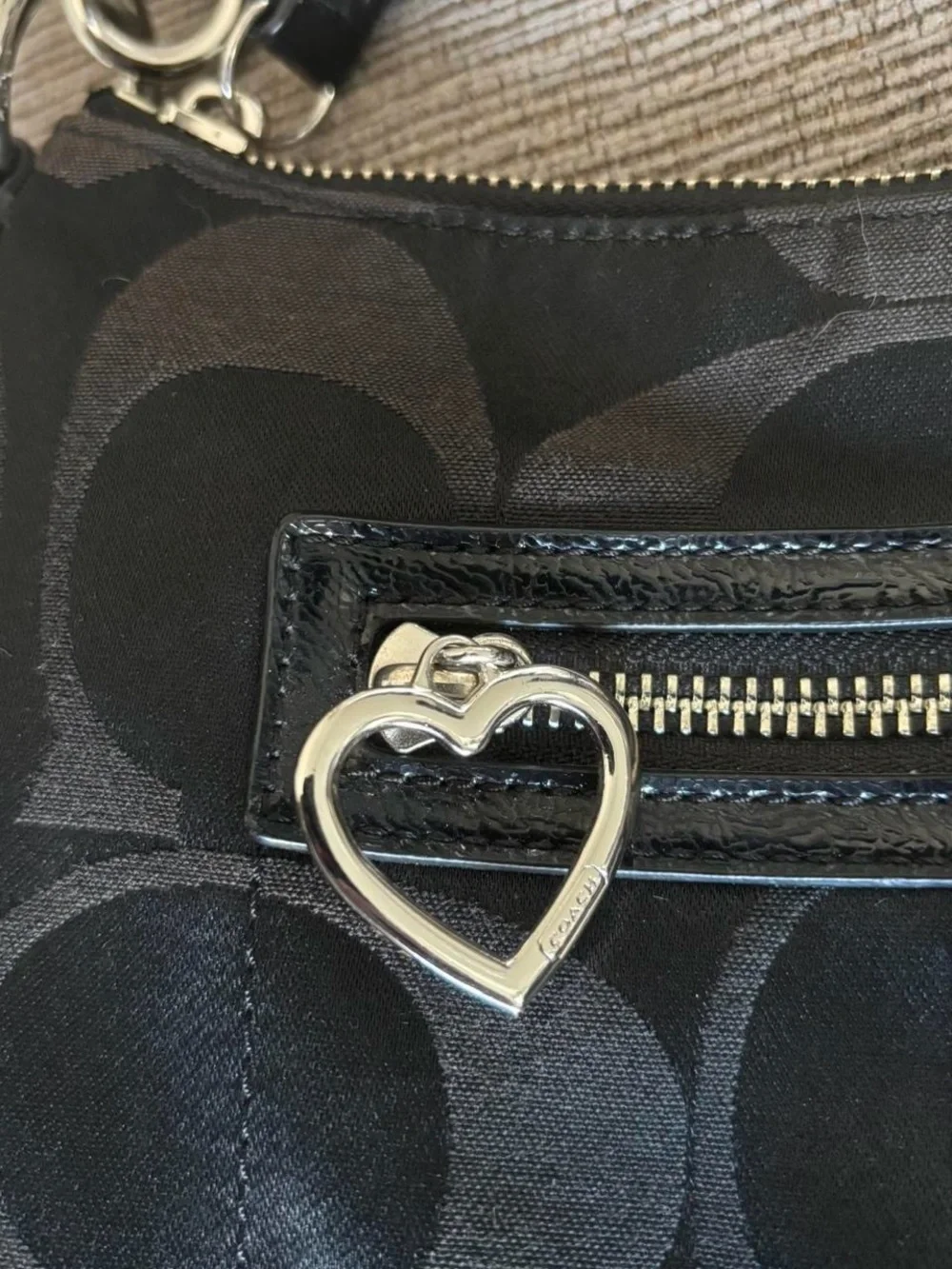 Y2K Coach Poppy Purse w/ Silver Accents & Heart Charm